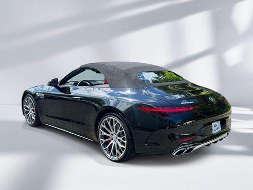 Obsidian Black Metallic 2022 Mercedes-Benz AMG SL 55 Base