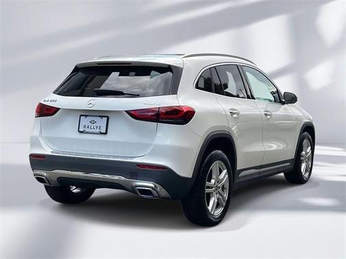 2022 Mercedes-Benz GLA 250 Base 4MATIC