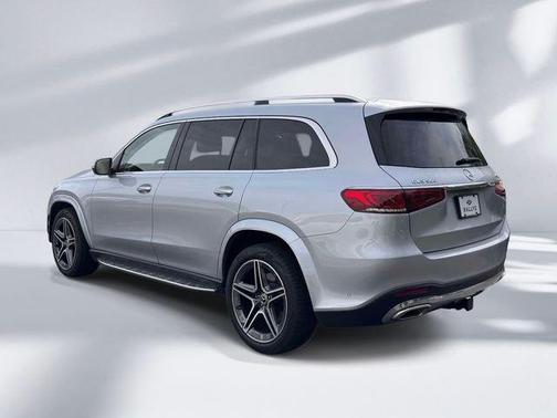 Cirrus Silver Metallic 2023 Mercedes-Benz GLS 580 Base 4MATIC