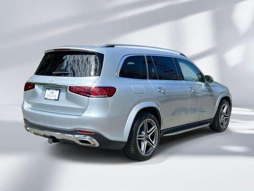 Cirrus Silver Metallic 2023 Mercedes-Benz GLS 580 Base 4MATIC