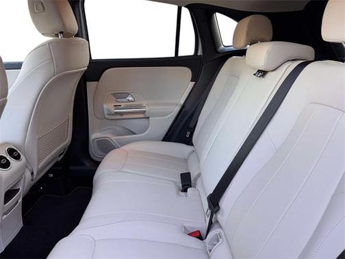 2022 Mercedes-Benz GLA 250 Base 4MATIC