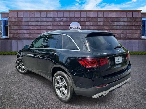2022 Mercedes-Benz GLC 300 Base 4MATIC