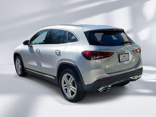 2022 Mercedes-Benz GLA 250 Base 4MATIC