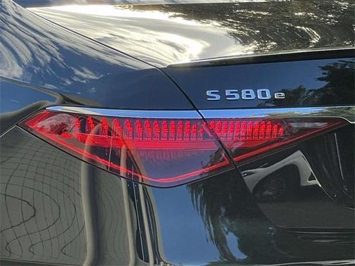 2024 Mercedes-Benz S-Class Base