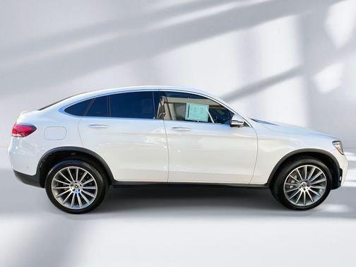 2022 Mercedes-Benz GLC 300 4MATIC Coupe