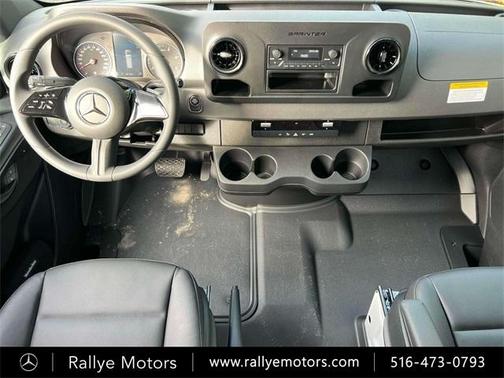 2025 Mercedes-Benz Sprinter 2500 High Roof