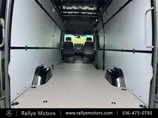2025 Mercedes-Benz Sprinter 2500 High Roof
