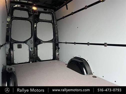 2025 Mercedes-Benz Sprinter 2500 High Roof