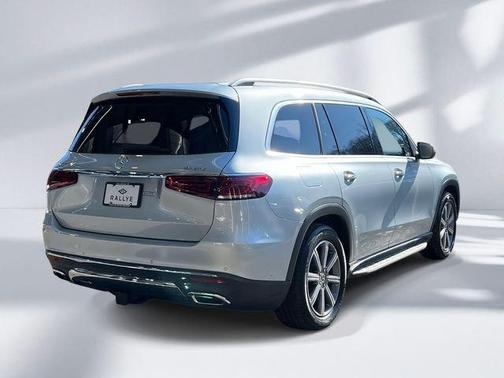 Silver 2023 Mercedes-Benz GLS 450 4MATIC