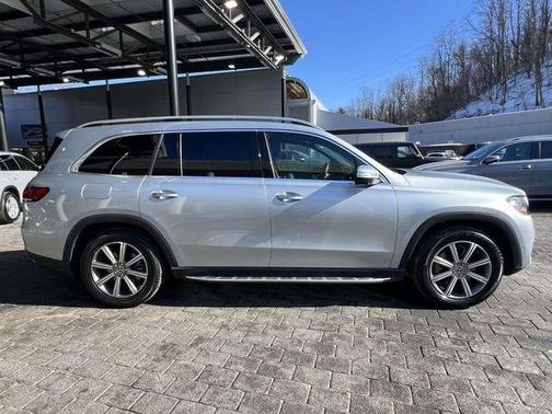 Silver 2023 Mercedes-Benz GLS 450 4MATIC