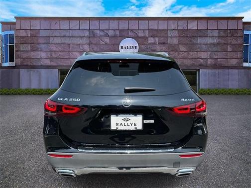 2021 Mercedes-Benz GLA 250 Base 4MATIC