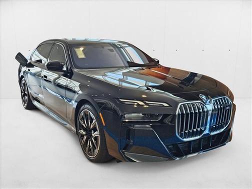 2025 BMW i7 M70