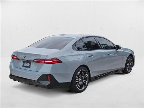 2024 BMW 530 i