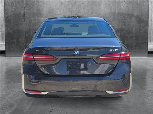 2024 BMW 540 i xDrive