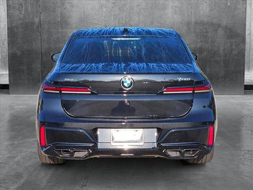 2025 BMW 760 i xDrive