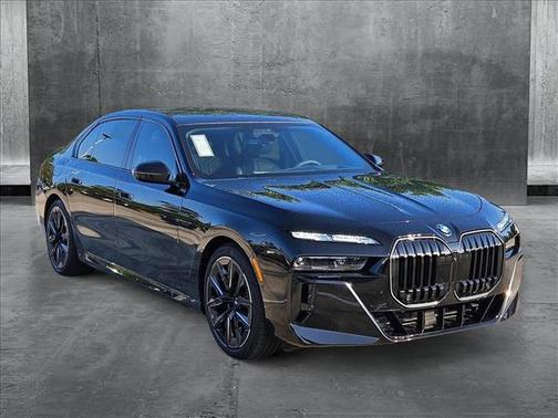 2025 BMW 760 i xDrive