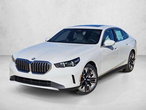 Alpine White 2026 BMW 530 530i