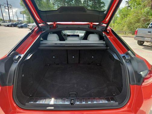 Toronto Red Metallic 2026 BMW X6 M Competition