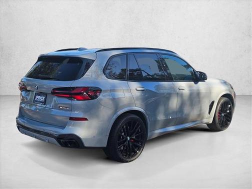 2024 BMW X5 M60i