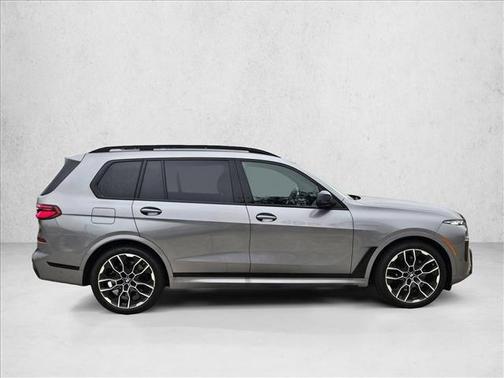 2026 BMW X7 M60i