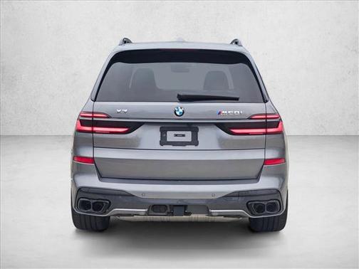 2026 BMW X7 M60i