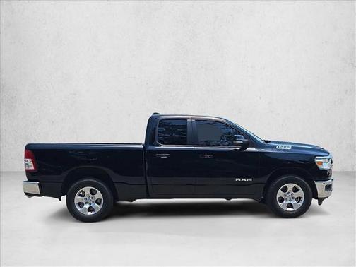 Diamond Black Crystal Pearlcoat 2022 RAM 1500 Lone Star