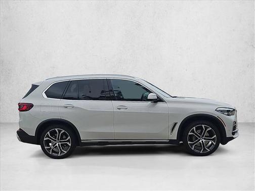Alpine White 2021 BMW X5 sDrive40i