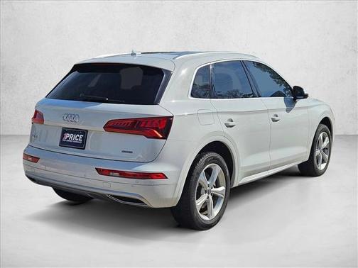 2020 Audi Q5 45 Premium Plus