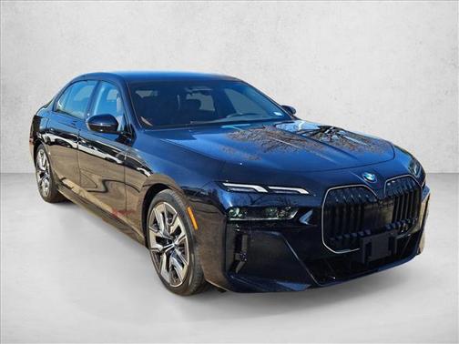 2025 BMW 760 xDrive