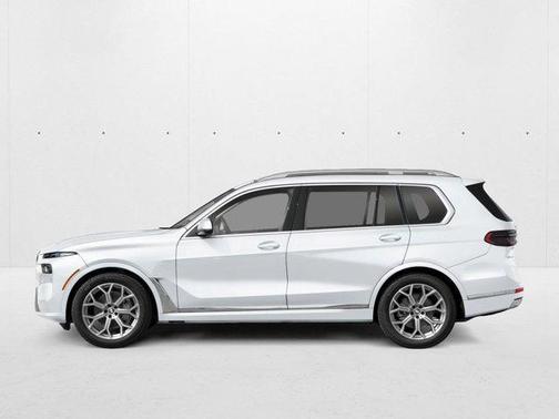 Alpine White 2027 BMW X7 xDrive40i
