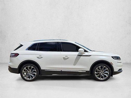 Pristine White Metallic Tri-Coat 2023 Lincoln Nautilus Reserve