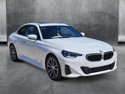2025 BMW 230 i
