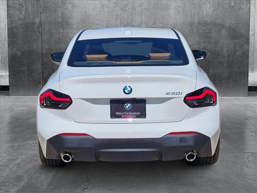 2025 BMW 230 i