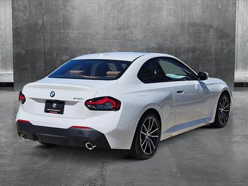 2025 BMW 230 i