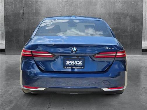2025 BMW 530 i