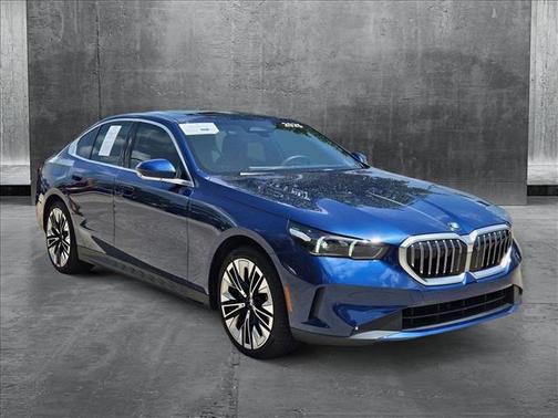 2025 BMW 530 i