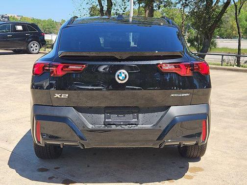 2025 BMW X2 xDrive28i