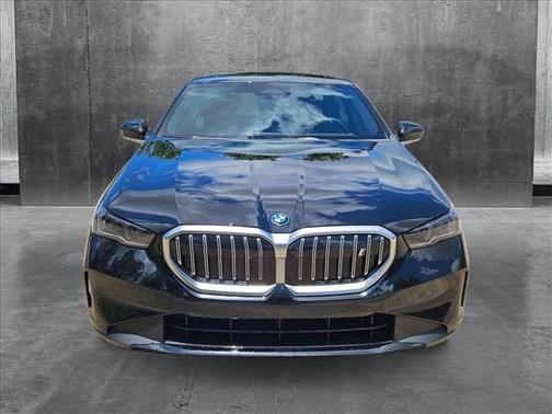 2025 BMW i5 eDrive40