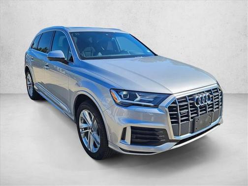 2022 Audi Q7 45 Premium