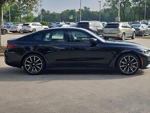 Black Sapphire Metallic 2026 BMW M440 i xDrive