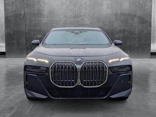 2024 BMW 740 i xDrive