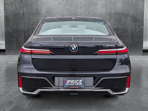 2024 BMW 740 i xDrive