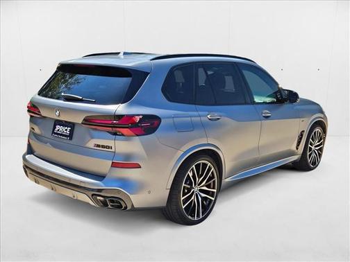 2025 BMW X5 M60i