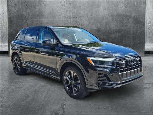2025 Audi Q7 55 Premium Plus