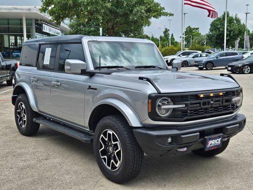 2024 Ford Bronco Outer Banks