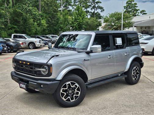 2024 Ford Bronco Outer Banks