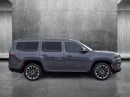 2023 Jeep Wagoneer Series III 4x4