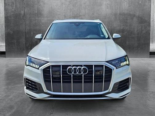 2024 Audi Q7 55 Premium Plus