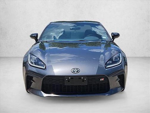 Pavement 2024 Toyota GR86 Base