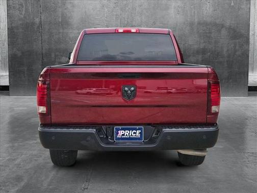 2024 RAM 1500 Classic Warlock Crew Cab 4x2 5'7' Box